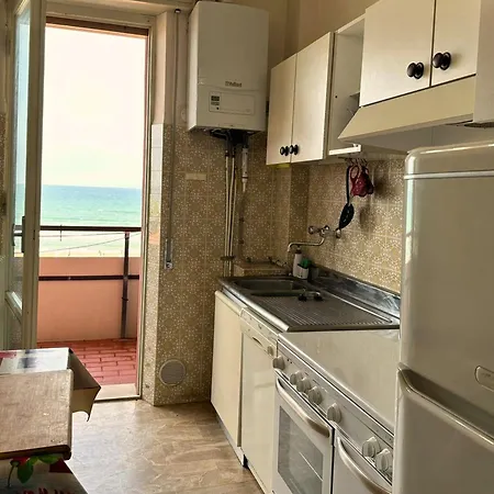Sogno Vista Mare - Vicina Alla Rotonda E Con Parcheggio Privato Apartment *